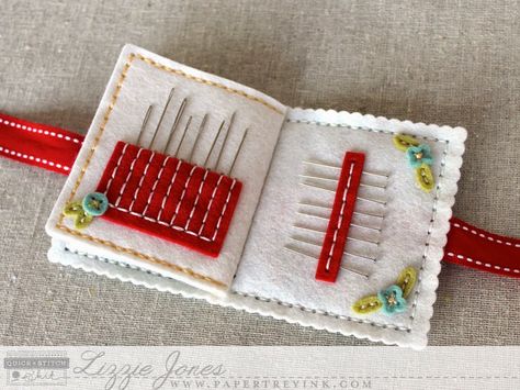 Needle Book Interior by Lizzie Jones for Papertrey Ink (February 2015) Handmade Gifts For Friends, Sewing Case, Sew Ins, Quick Stitch, Needle Cases, Pola Sulam, Small Sewing Projects, Needle Book, Needle Case