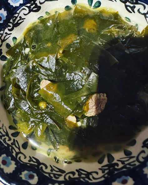 Seaweed Soup Recipe, Korean Seaweed Soup, Seaweed Soup, Soy Sauce Alternative, Seafood Soup Recipes, Bento Box Recipes, Shrimp Soup, Korean Chicken, Asian Cooking