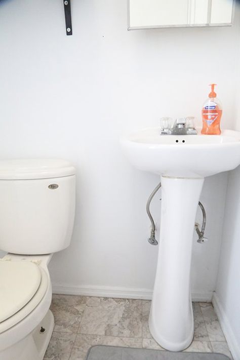 How to Build A Brilliant Shelving Solution for Small Bathrooms With No Counter Space DIY | Hometalk Ikea Storage Baskets, Labeling Ideas, Bathroom Tiny, Diy Shelves Bathroom, Diy Space Saving, Bathroom Projects, Bathroom Tips, Shelves Bathroom, Tidy Bathroom