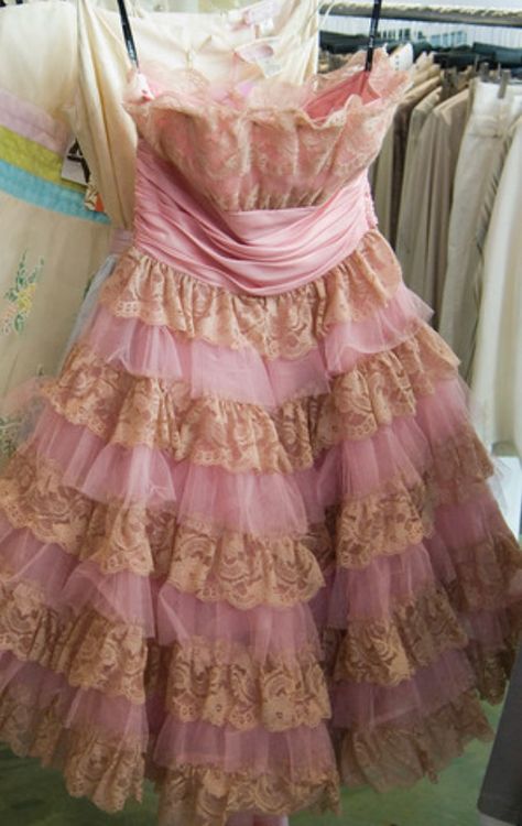 Vintage Tea Parties Outfit, Betsey Johnson Tea Party Dress, Tea Party Dress Aesthetic, Tea Party Aesthetic Vintage Outfit, Tea Party Birthday Dress, Yea Party Wedding, Tea Party Outfit Aesthetic, Betsy Johnson Dresses Vintage, Betsy Johnson Outfits