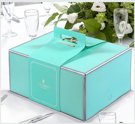 beautiful cake box, click it for more detail.we can customize your box with great artwork. Cake Box Cake, Cake Boxes Packaging, Bakery Packaging Design, Bakery Items, Food Box Packaging, Baking Packaging, Box With Handle, Dessert Packaging, Bakery Box