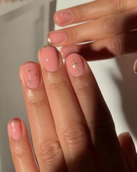 Super Short Manicured Nails, Short Round Nails Acrylic Design, Minimalist Short Nails Art Designs, Short Nail Ideas Acrylic Square Simple, Natural Gel Manicure Short, Short Nail Designs Minimal Square, Short Mail Inspire, Short Nail Designs Natural Nails, Short Gel Nail Designs Classy Simple