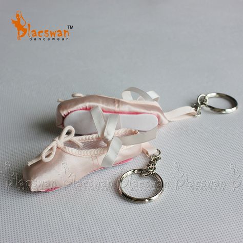 Presents For Teenage Girls, Pointe Dancer, Shoe Keychain, Dance Supplies, Adult Ballet, Pointe Shoe, Wedding Souvenir, Ballet Shoe, Dance Wear Ballet