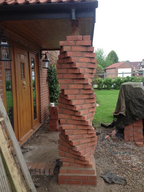 Bata Expose, Brick Wall Ideas, Brick Feature Wall, Brick Works, Small House Elevation, Small House Elevation Design, House Foundation, Resort Design, Brick Architecture