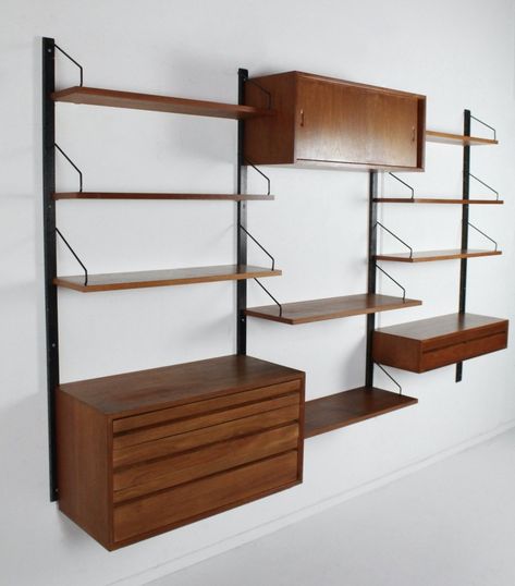 1970s Interior Design, Mid Century Wall Unit, Bedroom Wall Units, Large Chest Of Drawers, Wall Shelf Unit, Wall Storage Unit, Small Chest Of Drawers, Shelf System, Modular Walls