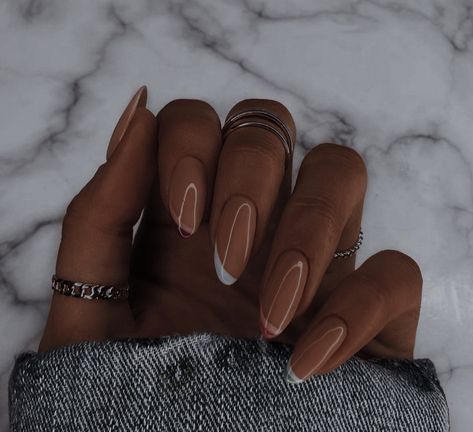 Dark Skin Nail Polish, Nude Almond Nails, Brown Acrylic Nails, Brown Nails Design, Hard Gel Nails, Natural Nail Designs, Art Guide, Nude Nail Designs, Beauty Nails Design