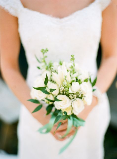 small bouquet with white garden roses Petite Bouquet, Small Bridesmaid Bouquets, Carlson Young, Small Bridal Bouquets, Protea Wedding, Small Wedding Bouquets, Church Girl, Hydrangea Bouquet Wedding, Simple Wedding Bouquets