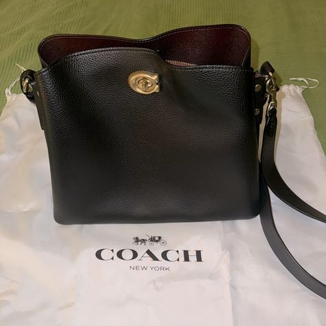 Like new: Coach Willow Bucket Bag Coach Willow, Casual Workwear, Medium Sized Bags, Strap Bag, Purple Leather, Coach Bag, Designer Bag, Coach Handbags, Coach Bags