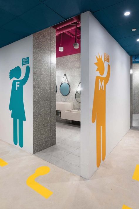 GRiD / SPARK | ArchDaily School Restroom Aesthetic, Office Toilets Interior, School Toilet Design, Kids Ministry Rooms, School Restroom, Public Restroom Design, Bathroom School, Restrooms Signage, Kindergarten Interior