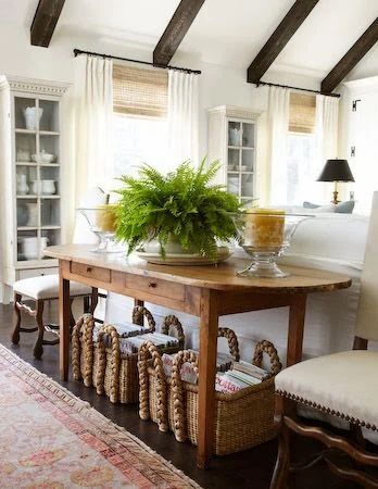 Narrow Living, Interior Design Blogs, Rooms Design, Cottage Style Home, Casa Country, Island House, Country Houses, Diy Sofa, Room Redo