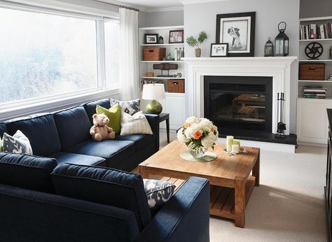 A comfortable, welcoming Family room with just a few simple changes. Sectional Apartment, Blue Couch Living, Apartment Livingroom, Blue Couch Living Room, Simple Living Room Designs, Sofa Layout, Living Room Furniture Layout, Sala Grande, Sectional Sofas Living Room