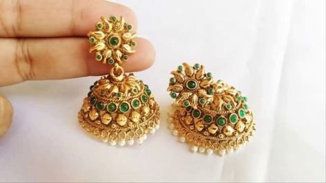 Amazing Jumka for Women#jumka #jumkahwin #jumkas Gold Jhumka Earrings, New Gold Jewellery Designs, Gold Mangalsutra Designs, Gold Jewelry Simple Necklace, Gold Mangalsutra, Gold Bride Jewelry, Antique Gold Jewelry, Gold Jewelry Earrings, Gold Fashion Necklace