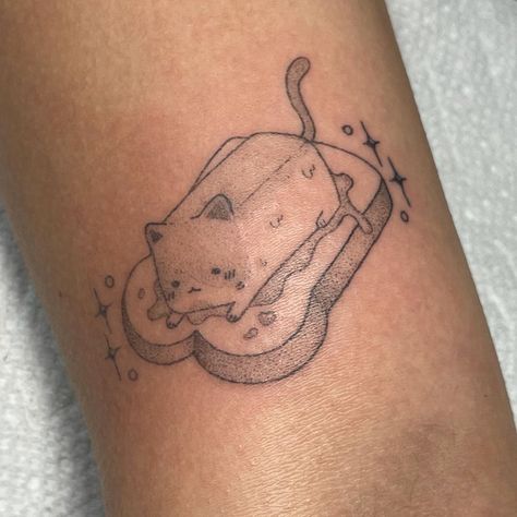 Toast Tattoo Cute, Loaf Of Bread Tattoo, Toast Tattoo, Butter Tattoo, Burnt Toast, Tat Ideas, Skin Art, Tattoo Stencils, Loaf Bread