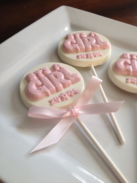 Pink... White Chocolate "Its's A Girl" Lollipops... Baby Shower Candy Favors... Announcements www.rosebudchocolates.com Baby Shower Chocolate, Winnie The Pooh Themes, Baby Shower Candy, Chocolate Lollipops, Candy Party Favors, Candy Favors, Baby 2, Chocolate Covered Oreos, Candy Party