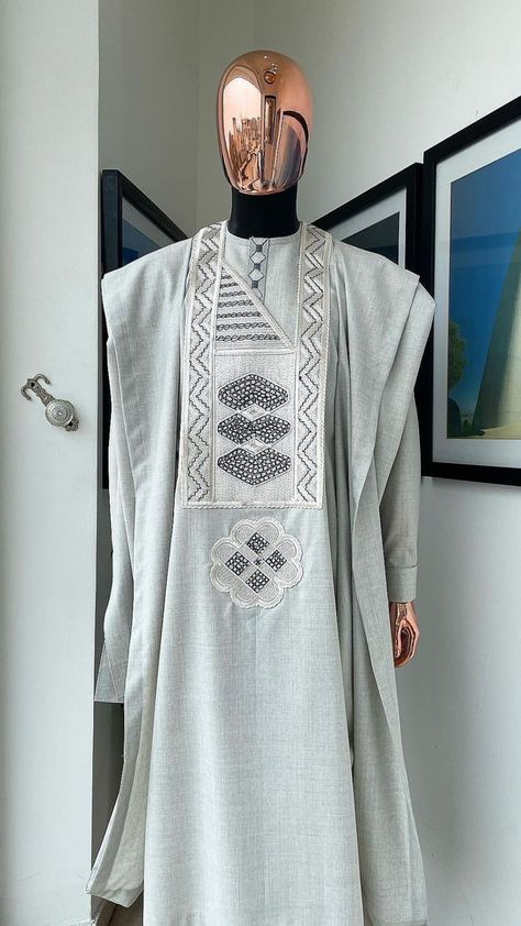 Men Agbada Styles, Agbada Designs For Men, Nigerian Traditional Wear, Agbada Outfit, Imessage Text, Agbada Design, Dashiki For Men, Nigerian Men Fashion, African Wear Styles For Men