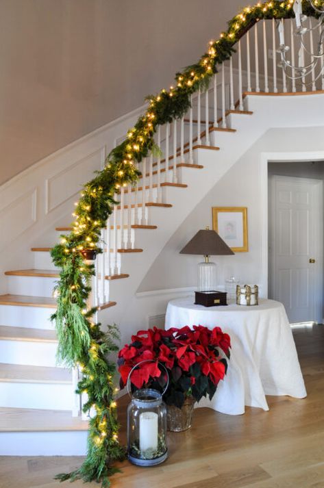 How to DIY and hang a Christmas garland on your staircase | Budget-friendly Stairway Swag Diy, Xmas Garland Ideas Stairs, Christmas Garland Staircase Diy, Two Story Entryway, Staircase Diy, Garland Staircase, Christmas Garland Staircase, Green Wall Color, Christmas Stairs