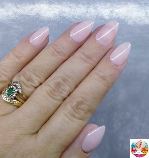 Blush pink short almond press on nails by XPressNails on Etsy Romantic Wedding Nails, Nail Guards, Short Press On Nails, Short Almond, Beauty Therapist, Nails Set, Gel Press, Look Short, Cleansing Wipes