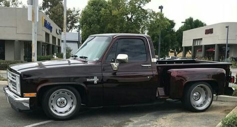 Shortbox Lowered C10, Stepside Chevy, 1985 Chevy Truck, C10 Stepside, 87 Chevy Truck, Slammed Trucks, Chevy Stepside, Calvin Johnson, Chevy Trucks Silverado