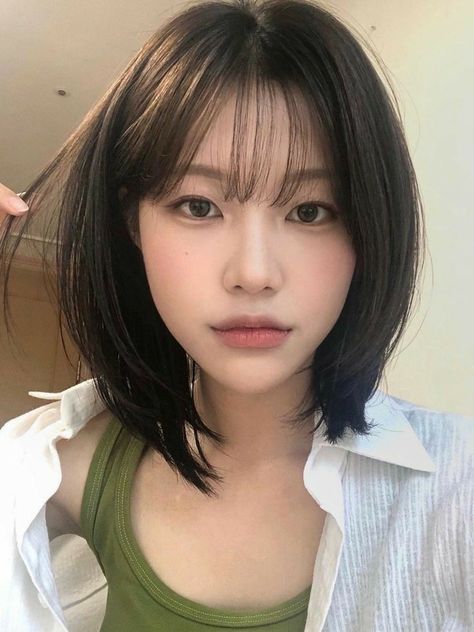 Ulzzang Short Hair, Korean Hair Color, Korean Short Hair, Hair Style Korea, Asian Short Hair, Hair Inspiration Short, Shot Hair Styles, Haircuts For Medium Hair, Haircuts Straight Hair