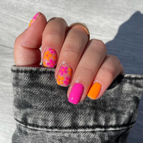 Orange N Pink Nails, Pink Orange Red Nails, Pink Orange And Blue Nails, Pink And Orange Nails Short, Pink And Orange Nails Almond, Nails Pretty, Pink And Orange Toenails, Pink Orange And Yellow Nails, Tequila Sunset Nails