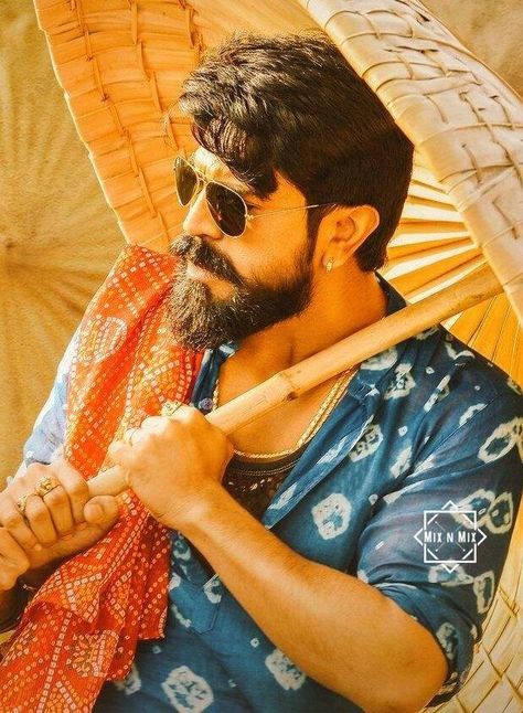 Third one from #Rangasthalam, "Rangamma Mangamma" out tomorrow at 6pm! #RamCharan #Samantha Ram Charan Rangasthalam, Beard Inspiration, Arun Vijay, South Star, Ram Charan, Indian Actors, Mega Star, Beard Hairstyle, Ram Photos