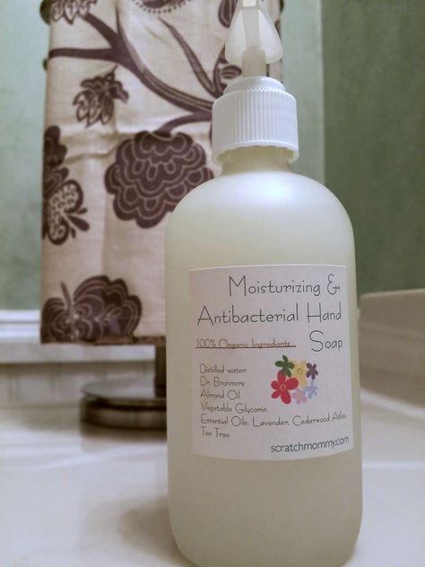 Antibacterial Hand Soap, Soap Leaves, Homemade Hand Soap, Savon Diy, Diy Soaps, Antibacterial Soap, Natural Cleaning, Beauty Diy, Castile Soap