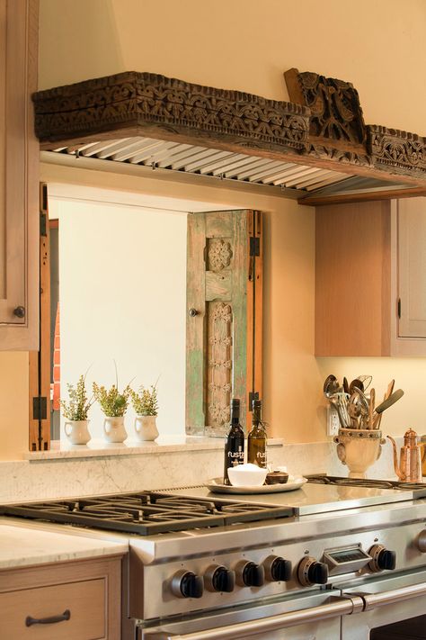 Bringing back to old kitchen hatch, broken plan kitchen diner | Houzz UK Wooden Vent Hood, Kitchen Pass, Mediterranean Kitchen Design, Pass Through Window, Wood Range Hood, Mediterranean Kitchen, Tuscan Villa, Old Kitchen, Kitchen Diner