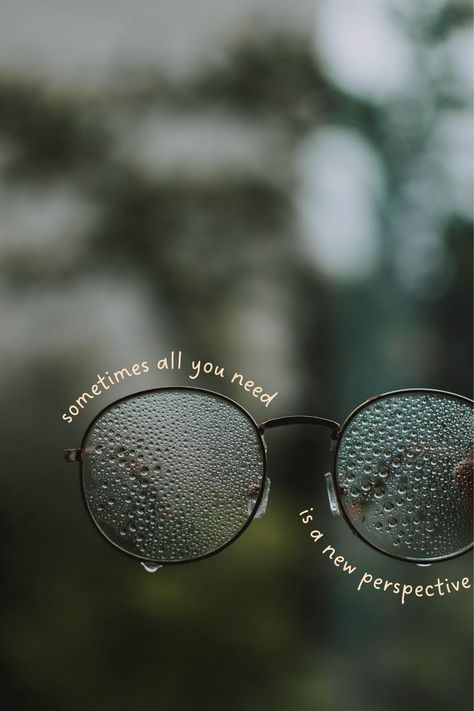 Macro Fotografia, Glasses Wallpaper, My Love Photo, Rain Wallpapers, Drops Of Water, Perspective Photography, Creative Photography Techniques, Cute Photography, Rain Photography