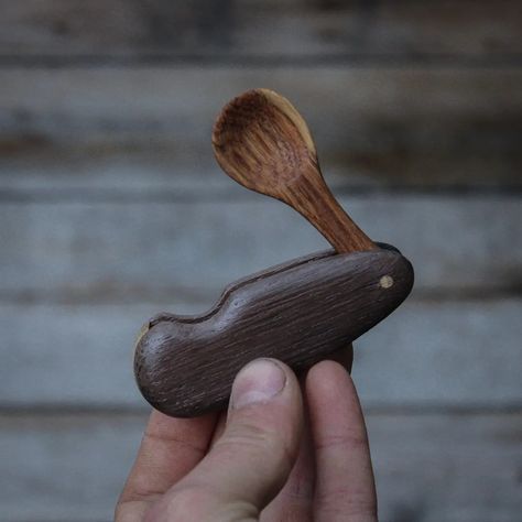 Wooden Spoon Ideas, Easy Wood Carving, Wood Whittling, Dremel 4000, Easy Small Wood Projects, Wood Carving Projects, Whittling Ideas, Wood Cutlery, Wood Spoon Carving