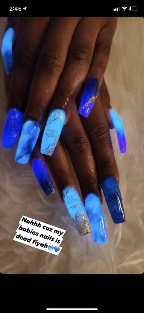 glow in the dark nails Glow In The Dark Blue Nails, Blue Glow In The Dark Nails, Glow In The Dark Nails Coffin, Glow In The Dark Nails Acrylic, Glow In The Dark Nails Designs, Glitter Nail Art Designs, Intricate Nail Designs, Asia Nails, Tattoo Frau