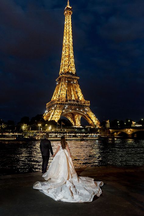 Engagement In Paris, Paris Shoot, Paris Engagement Photos, Paris Photo Ideas, No Romance, Paris Honeymoon, Paris Couple, Parisian Wedding, Big Wedding Dresses