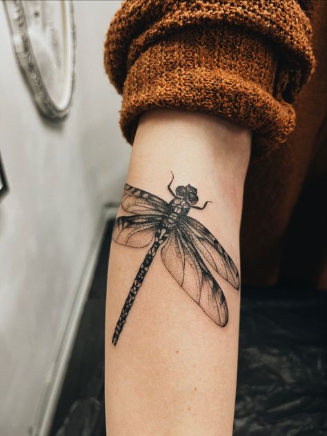 Dragonfly In Amber Tattoo, Wrist Tattoos Dragonfly, Male Dragonfly Tattoo, Moth Butterfly Dragonfly Tattoo, Realistic Dragonfly Tattoo Design, Flying Insect Tattoo, Dragonfly Tattoo Design For Men, Dragonfly Tattoo Hand, Dragonfly Throat Tattoo