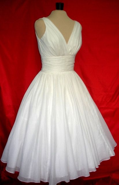 Lovely 50s Dancing, 50s Style Wedding Dress, Marilyn Monroe Style, Wedding Dresses 50s, 50s Fashion Dresses, 50s Style, Maid Dress, Vestidos Vintage, Reception Dress