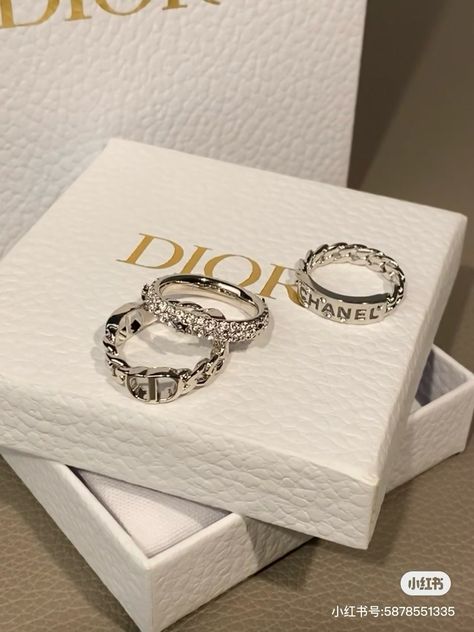 Chanel Ring Silver, Dior Jewelry Silver, Dior Accessories Jewelry, Dior Ring Silver, Rings Expensive, Chanel Jewellery, Girly Bracelets, Chanel Ring, Expensive Jewelry Luxury