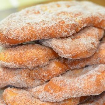 Beaver Tails, Homemade Donuts Recipe, Donuts Recipe, Breakfast Sweets, Cinnamon Recipes, Fry Bread, Canadian Food, Homemade Donuts, Doughnut Recipe