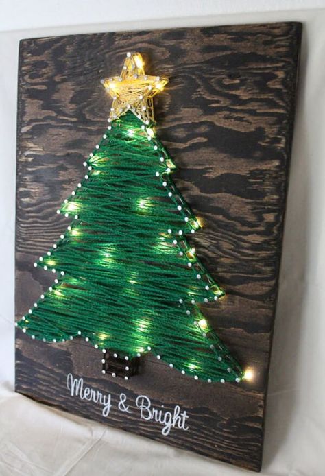 String Art Ideas, Nail String, Nail String Art, Merry Bright Christmas, String Art Patterns, String Art Diy, Noel Christmas, Dollar Store Crafts, Christmas Deco