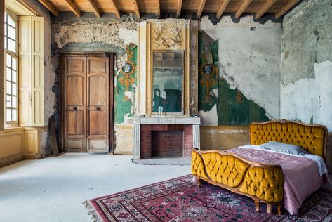 This 18th-Century French Chateâu Is Being Transformed Into A Boutique Luxury Hotel- ELLEDecor.com Chateau De Gudanes, Chateaux Interiors, Chateau Hotel, Old Manor, Loft Interiors, Hotel Boutique, French Cottage, Plywood Furniture, French Chateau