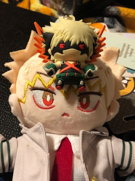 Bakugou Plushie, Katsuki Bakugou, Bakugou Katsuki, Boku No Hero Academia Funny, Anime Dad, Anime Sketch, Art Inspiration Drawing, Baku, Room Themes