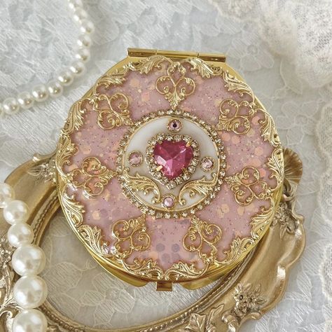 Pink Rococo Aesthetic, Pink And Gold Aesthetic, Rococo Aesthetic, Gold Aesthetic, Pink And Gold, Collage, Pink, Gold, Pins