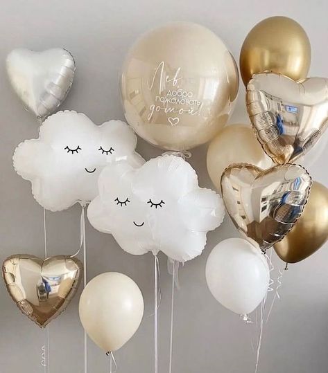 Love You To The Moon And Back Gender Reveal, Dreamy Baby Shower Theme Boy, Newborn Balloons Decoration, White Gender Reveal Decorations, Idee Gender Reveal, Moon Favors, Dreamy Baby Shower Theme, Cloud Baby Shower Theme, Décoration Baby Shower