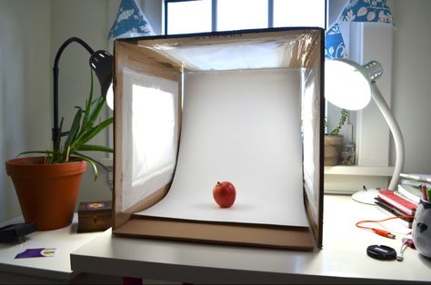 Diy Product Photo Booth, Photo Light Box, Light Box Diy, Light Box Photography, Photography Set Up, Manual Photography, Photo Studio Lighting, Box Photography, Cool Pose