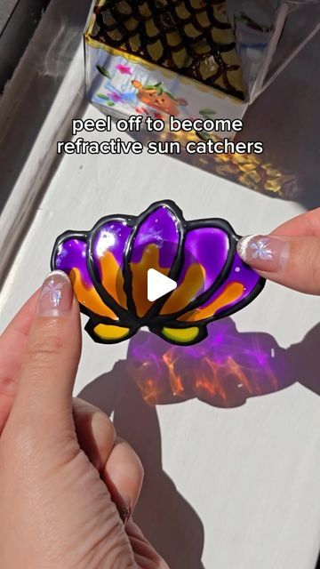 St’Valent | Glass Artist on Instagram: "👩🏻‍🎨 Part 2 of learning how to paint stained glass using Gallery Glass! 🎨🌅 It is important to understand that this is a semi-permanent peel off paint which has a gel texture 👀 This means that you can paint small sun catchers to decorate windows that can be safely removed at any time! 😮🏡 I recommend this paint for beginners because it is very safe with no fumes and cleanup is very easy as well 🛋️🪟 If you are feeling brave you can even paint an entire privacy window 😆 As long as it is a smooth surface, once dry the paint forms a film of transparent color that can be removed at any time! 🌈 Pretty cool!! 💛  🫶 Join our art club @cozycreativesclub for the full review! The full review is already up on “How to paint glass” page 💌  @Plaidcrafts Paint For Beginners, Privacy Window, Gel Texture, Window Privacy, Stained Glass Diy, Faux Stained Glass, Paint Shades, Semi Permanent, Art Club