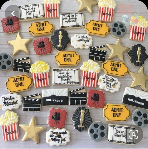 Hollywood Bridal Shower Ideas, Movie Party Cookies, Movie Night Cookies Decorated, Decorated Cookie Themes, Movie Theme Cookies, Hollywood Theme Cookies, Movie Theme Baby Shower Ideas, Movie Themed Graduation Party, Movie Themed Bridal Shower Ideas