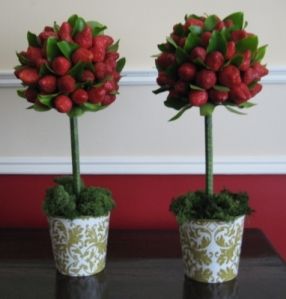 Towers & Trees | Dalia's Dipps Strawberry Tower, Strawberries Chocolate, Chocolate Tree, Strawberry Baby, Strawberry Chocolate, Chocolate Strawberries, Place Your Order, Be Inspired, Food Art