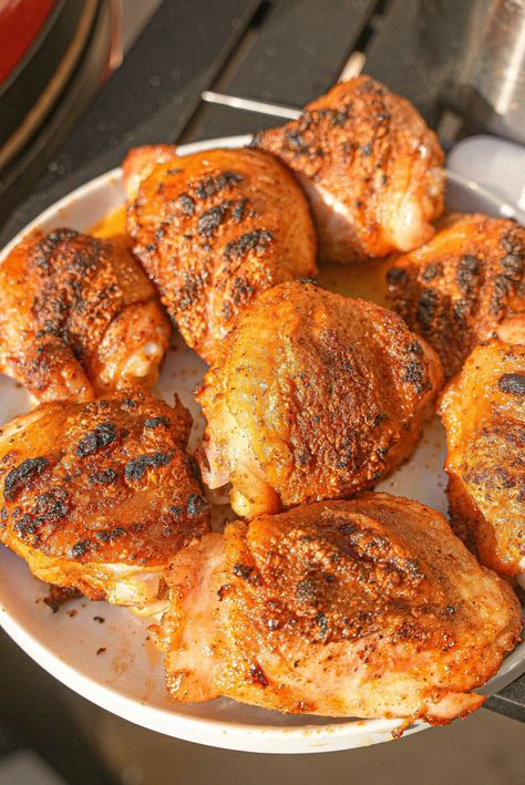 Easy Grilled Chicken Thighs (Bone-In or Boneless!) (VIDEO) - CJ Eats Recipes Grilled Bone In Chicken, Grill Chicken Thighs, Sauce For Grilled Chicken, Grill Smoker Recipes, Cj Eats, Grilled Chicken Thigh Recipes, Chicken On The Grill, Pillsbury Grands, Bone In Chicken Thighs