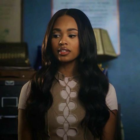 Faran Bryant, Starnger Things, Female Actresses, Rich People, Aesthetic Guys, Girl Gang, Hairstyles For School, Pretty Little Liars, Face Claims