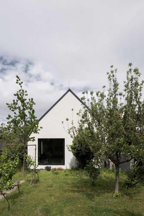 Contemporary Facade, Modern Facade, Zinc Roof, Family Houses, Rustic Brick, Recycled Brick, Brick Interior, Agricultural Buildings, Timber Ceiling