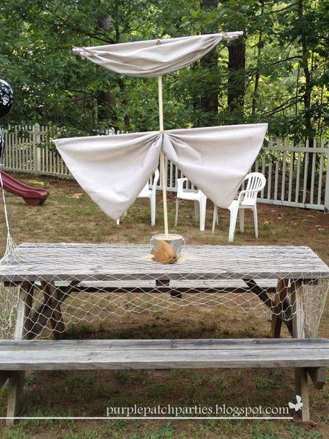 Outdoor set up Goonies Movie Night, Goonies Birthday, Goonies Party, Movie Night Party Ideas, Night Party Ideas, Backyard Kids Party, Goonies Movie, Backyard Swings, Backyard Movie Nights