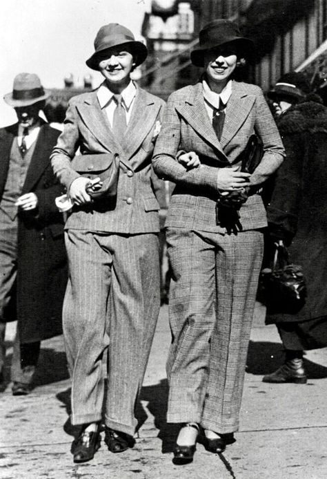 1920 Prohibition, Dapper Women, Vintage Tomboy, Women Menswear, Women In Suits, Sarah Williams, Vintage Lesbian, Gender Bending, Philip Treacy