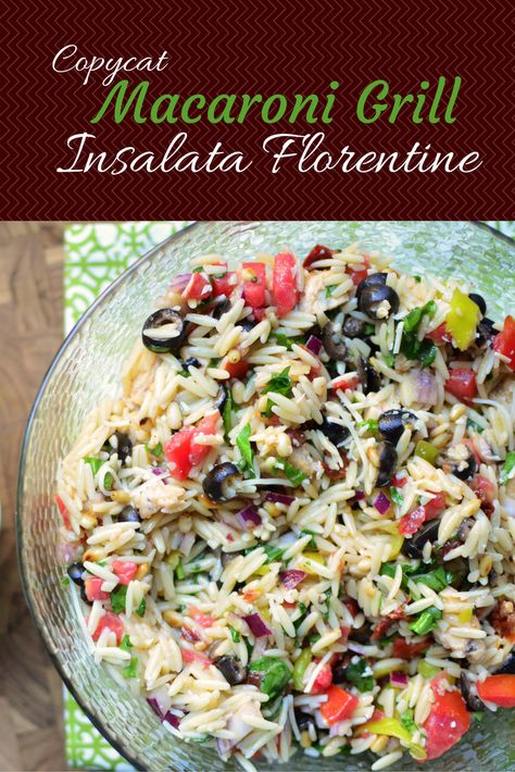 This deliciously satisfying Copycat Macaroni Grill Insalata Florentine is chock… Antipasto Salads, Macaroni Grill Recipes, Salad Macaroni, Chicken And Orzo, Macaroni Grill, Chicory Recipe, Chicken Florentine, Orzo Pasta Salad, Copy Cats